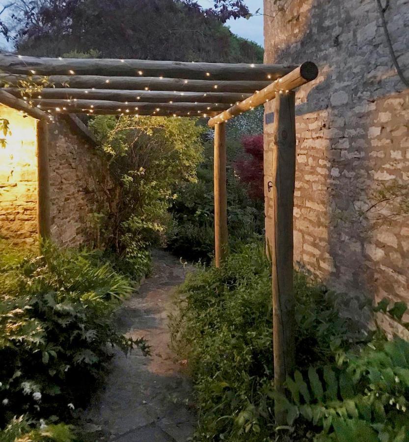 Dove Cottage Bisley  Exterior foto